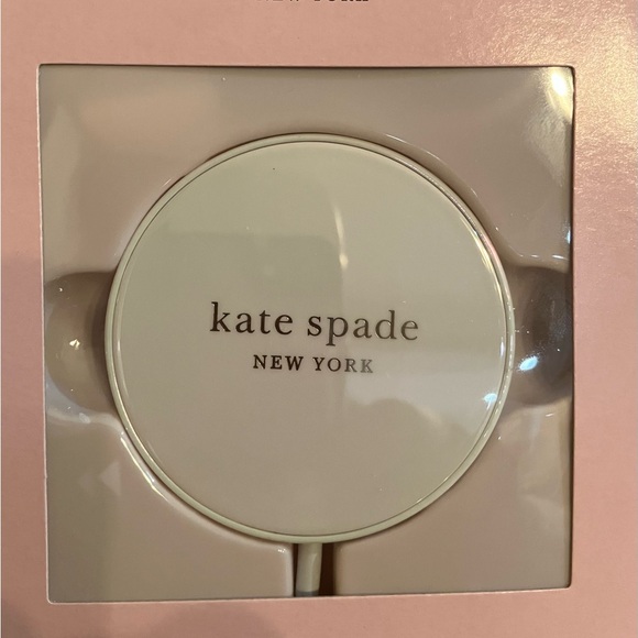 Kate Spade 5 Piece Gift Set - Picture 6 of 8
